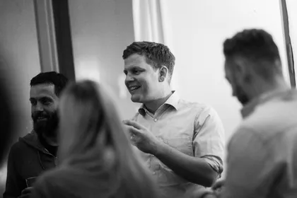 Sebastian Esser bei einer Konferenz
